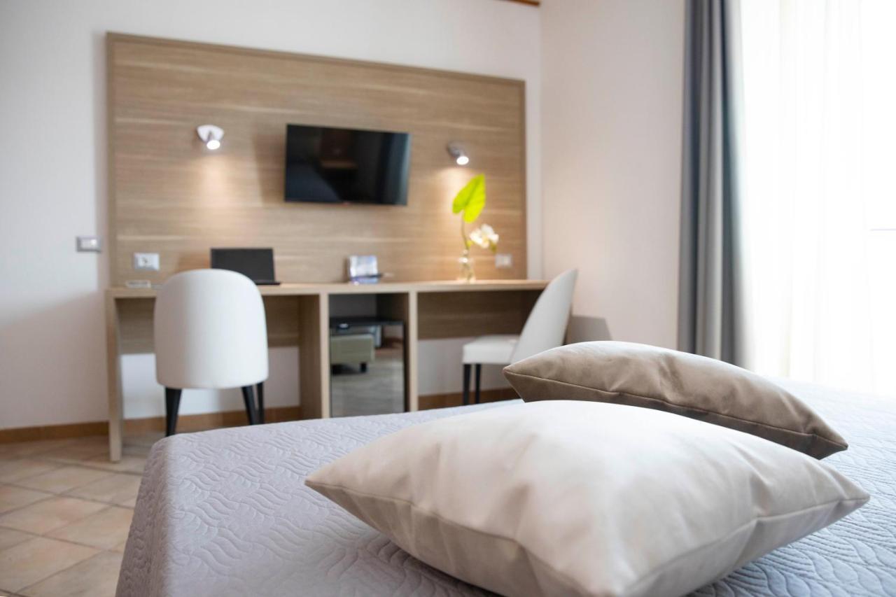 Pegasus Hotel Sassari Luaran gambar